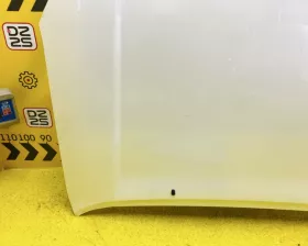 Капот Toyota