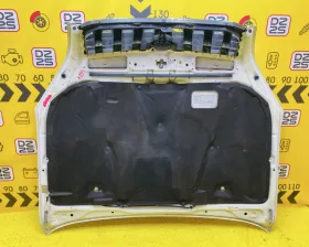 Капот Toyota