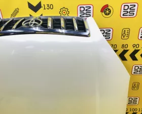 Капот Toyota