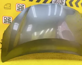 Капот Toyota
