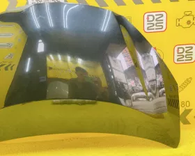 Капот Toyota