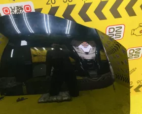 Капот Toyota