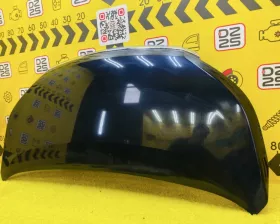 Капот Toyota