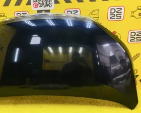 Капот Toyota