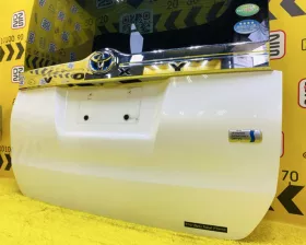 Дверь 5я Toyota