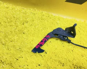Замок капота TOYOTA
