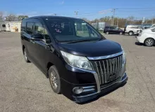 Губа TOYOTA ESQUIRE 2015 0815828130 ZRR85G 3ZRFAE, задняя