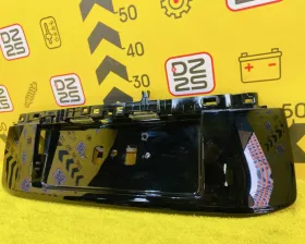 Накладка на дверь багажника Toyota