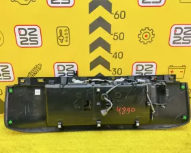 Накладка на дверь багажника Toyota