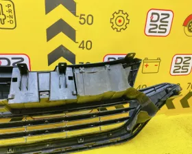 Решетка радиатора Honda