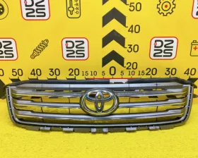Решетка радиатора Toyota