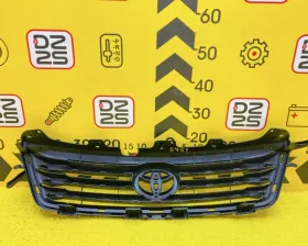 Решетка радиатора Toyota