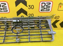 Решетка радиатора TOYOTA LAND CRUISER 1991 5311160100 HDJ81V 1HDT, передняя