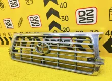 Решетка радиатора TOYOTA LAND CRUISER 1991 5311160100 HDJ81V 1HDT, передняя