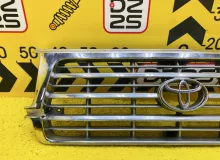 Решетка радиатора TOYOTA LAND CRUISER 1991 5311160100 HDJ81V 1HDT, передняя