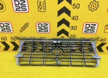 Решетка радиатора TOYOTA LAND CRUISER 1991 5311160100 HDJ81V 1HDT, передняя