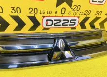Решетка радиатора MITSUBISHI OUTLANDER 2015 7450A638 GG2W 4B11, передняя
