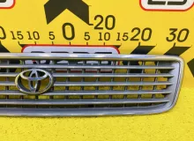 Решетка радиатора TOYOTA HIACE 1997 5310026100 KZH106W 1KZTE, передняя