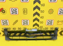 Решетка радиатора TOYOTA HIACE 2006 5311126350 KDH205V 2KDFTV, передняя