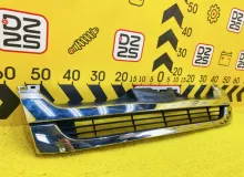 Решетка радиатора TOYOTA HIACE 2008 5311126440 KDH206V 1KDFTV, передняя