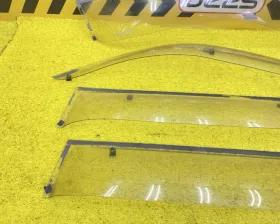 Ветровик на дверь Toyota
