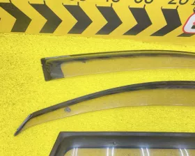 Ветровик на дверь Toyota
