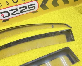 Ветровик на дверь Toyota