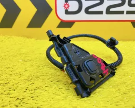 Кнопка открывания багажника Toyota