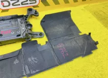 Крепление аккумулятора VOLKSWAGEN PASSAT 2015 5Q0915411E 3G5 CZEA, переднее
