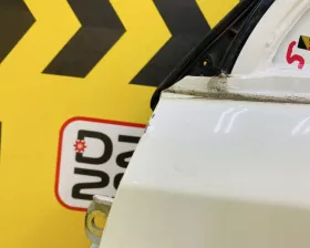 Дверь боковая Nissan