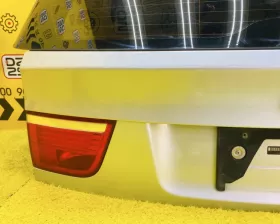 Дверь 5я BMW