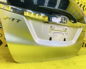 Дверь 5я Honda