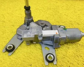 Моторчик заднего дворника Nissan