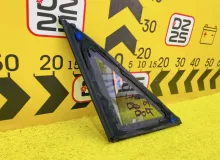 Стекло собачника HONDA FIT 2020/Цвет NH883P 73500TZAJ01 GR1 L13B, заднее правое