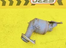 Катализатор HONDA FIT 2020/Цвет NH883P GR1 L13B, передний