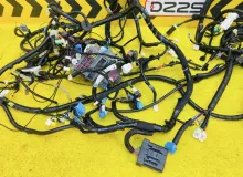 Коса под торпеду HONDA FIT 2020/Цвет NH883P 32146TZAJ002 GR1 L13B, передняя