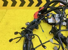 Коса под капот HONDA FIT 2020/Цвет NH883P 32200TZA9810 GR1 L13B, передняя
