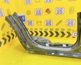 Порог кузова Toyota