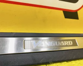 Накладка на порог Toyota