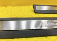 Накладка на порог TOYOTA VANGUARD 2009 6791142050B0 ACA38W 2AZFE