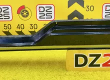 Накладка на порог TOYOTA ESQUIRE 2014 7585028050 ZWR80G 2ZRFXE, передняя правая