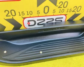 Накладка на порог Toyota