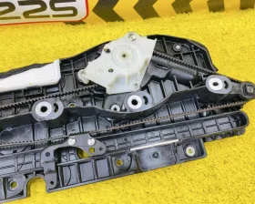Доводчик двери Toyota