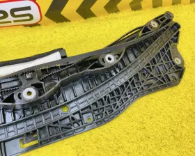 Доводчик двери Toyota