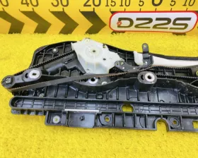 Доводчик двери Toyota