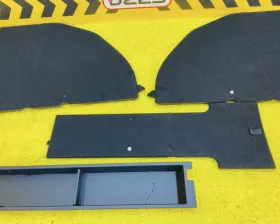 Пол багажника пластик Toyota