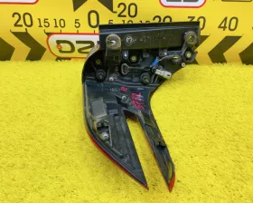 Стоп-сигнал Toyota