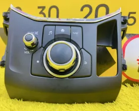 Блок управления магнитолой Mazda