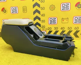Бардачок между сиденьями Land Rover