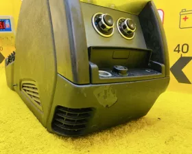 Бардачок между сиденьями Land Rover